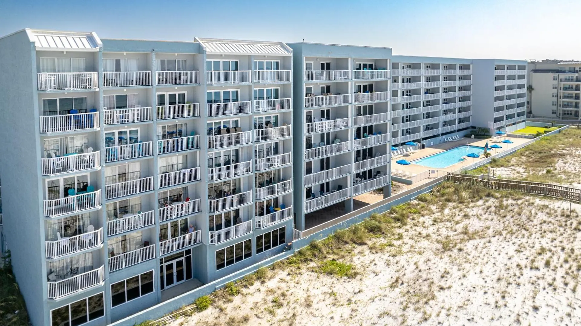 Dolphin Point 305B- By Holiday Isle Properties Destin Apartment