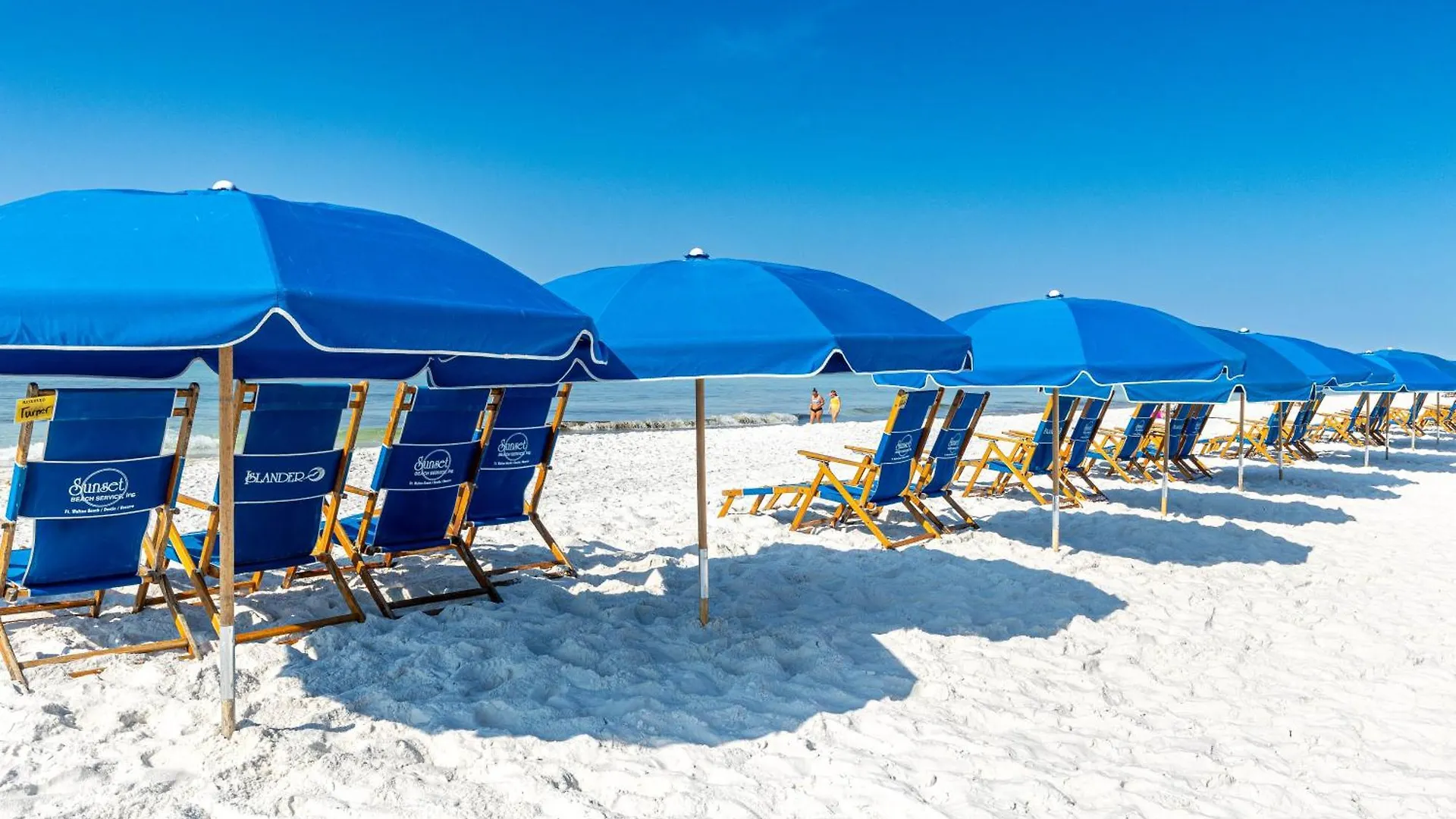 Dolphin Point 305B- By Holiday Isle Properties Destin Apartment