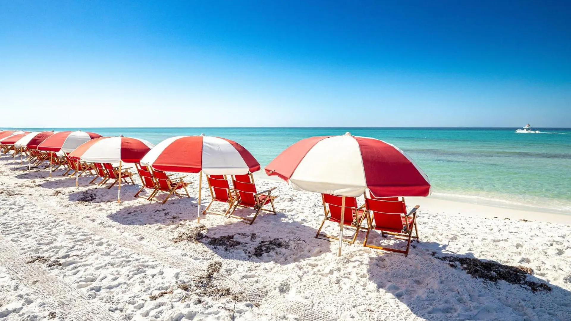 Dolphin Point 305B- By Holiday Isle Properties Destin Apartment