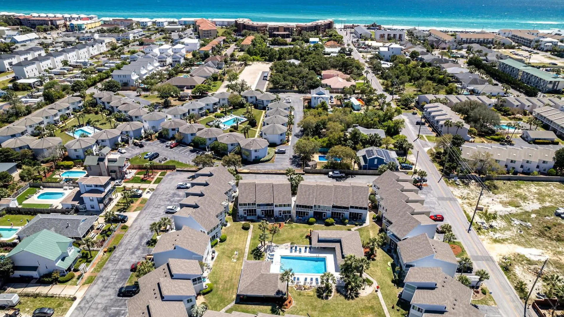 Dolphin Point 305B- By Holiday Isle Properties Destin United States